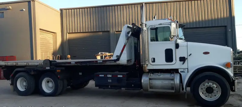 2006 Peterbilt photo 4