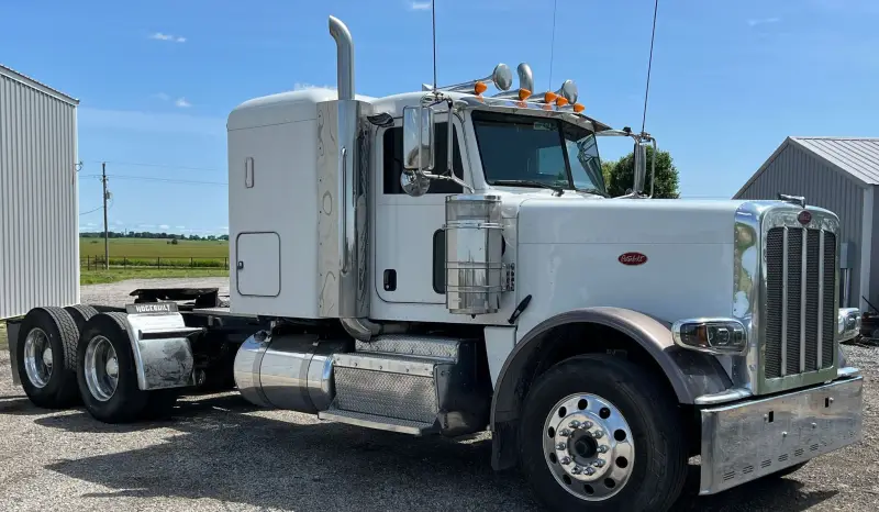 2015 Peterbilt 389 photo 3