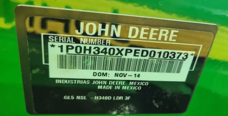 2015 John Deere 6125R photo 56