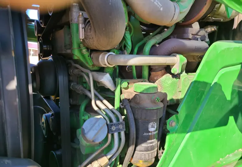 2015 John Deere 6125R photo 50