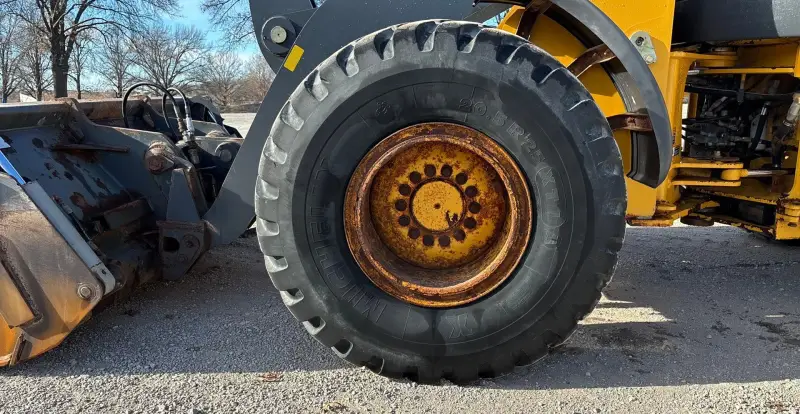 2009 John Deere 544K photo 48