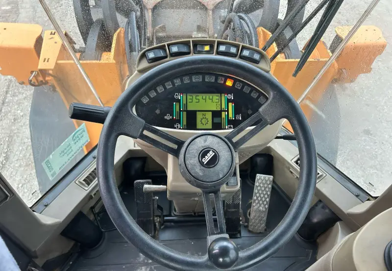 2007 Case 621D XT photo 38
