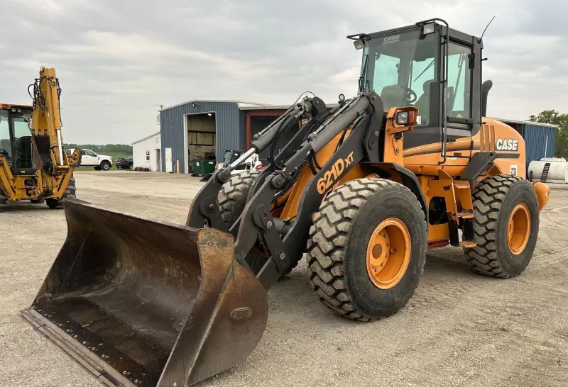 2007 Case 621D XT photo 1