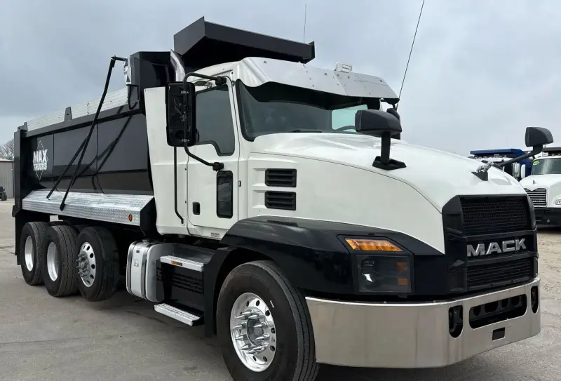 2019 Mack Anthem photo 3