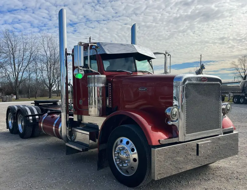 1990 Peterbilt 379 photo 3