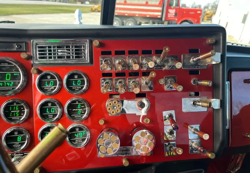 1990 Peterbilt 379 photo 71