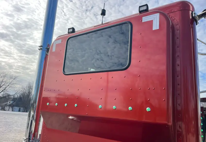 1990 Peterbilt 379 photo 24
