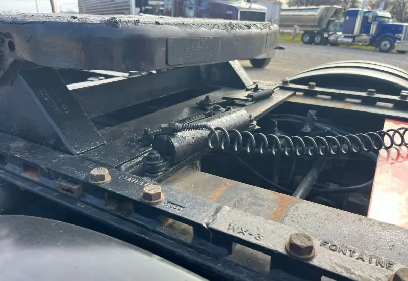 1990 Peterbilt 379 photo 43