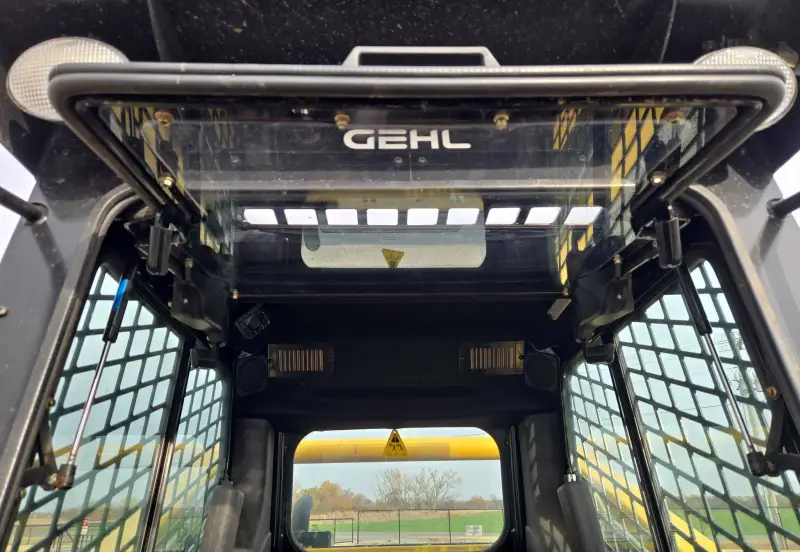 2023 Gehl VT320 photo 45