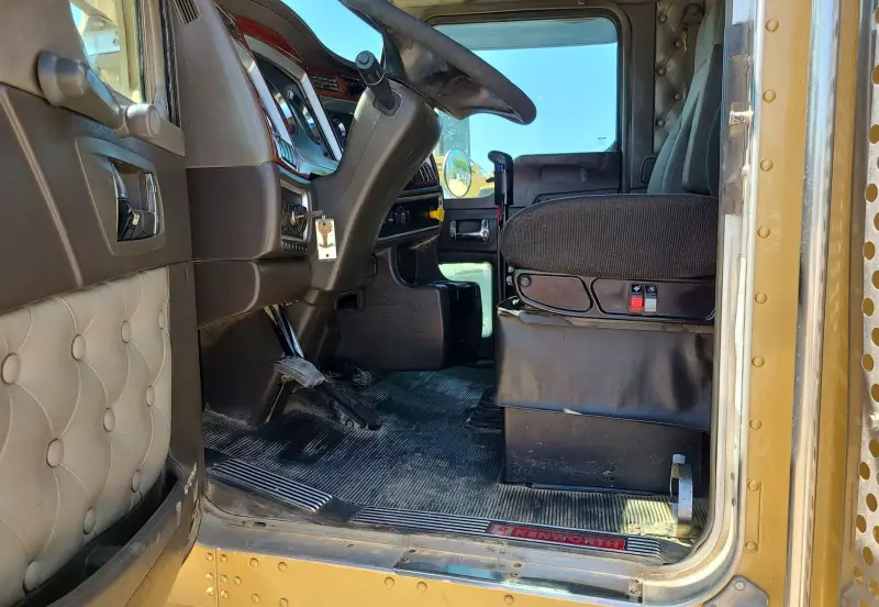 2008 Kenworth T800 photo 21