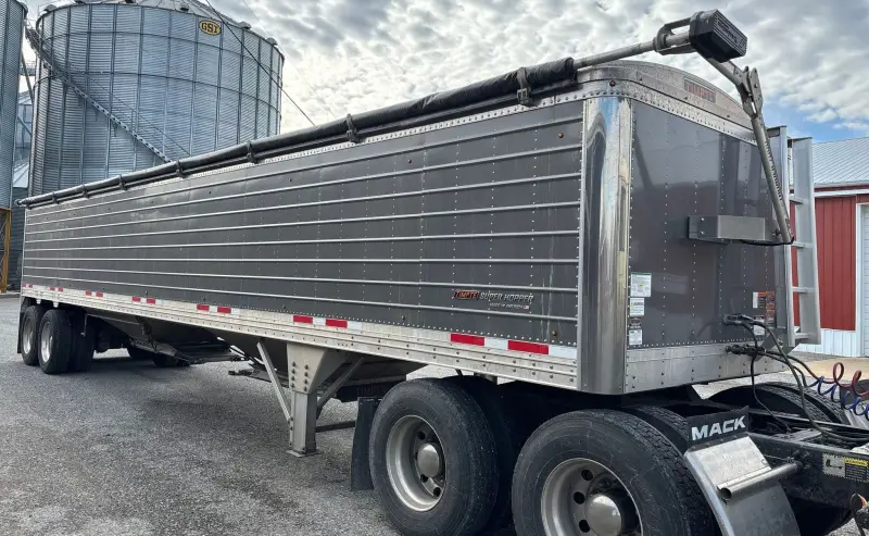 2024 Timpte Super Hopper photo 3