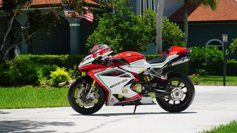 2015 MV Agusta F4 RC photo 38