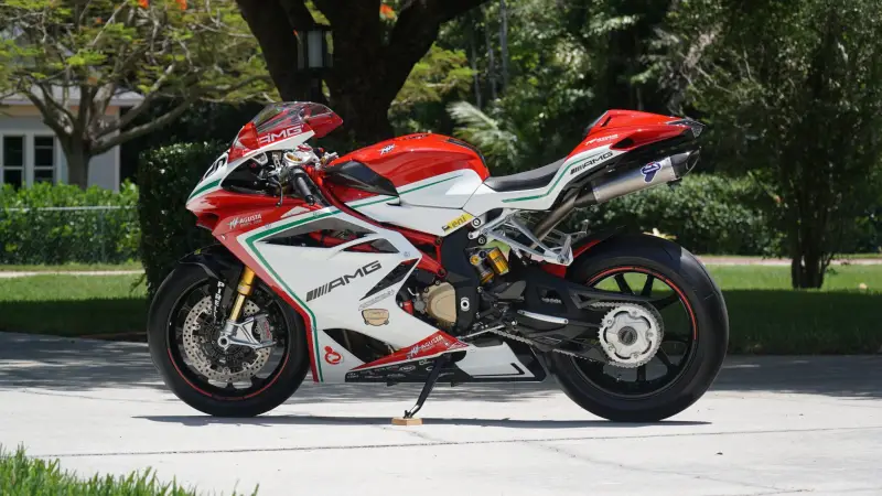 2015 MV Agusta F4 RC photo 33