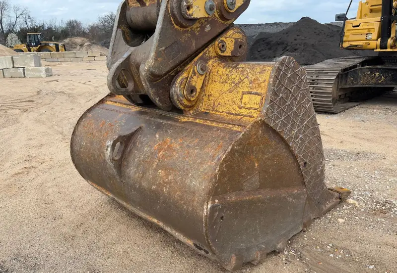 2018 Caterpillar 349FL photo 33