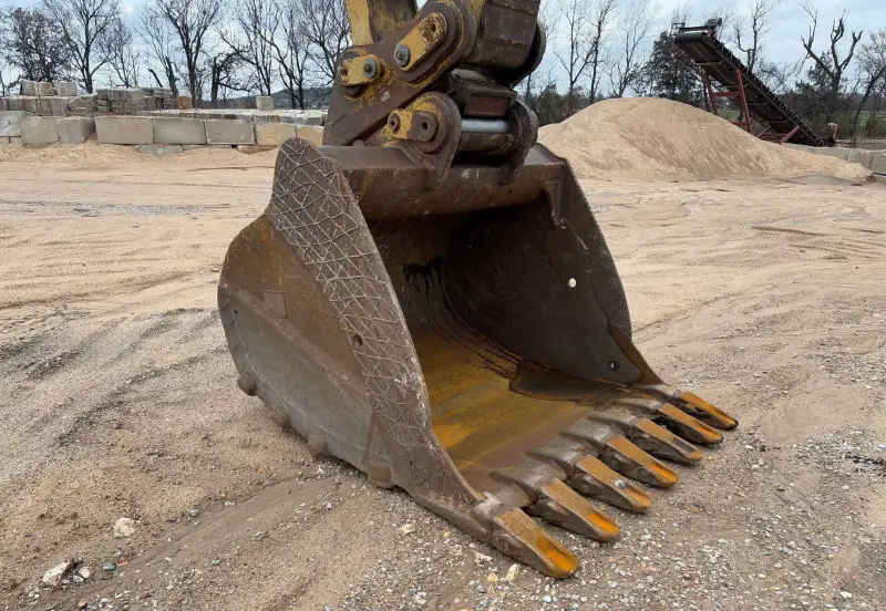 2018 Caterpillar 349FL photo 23