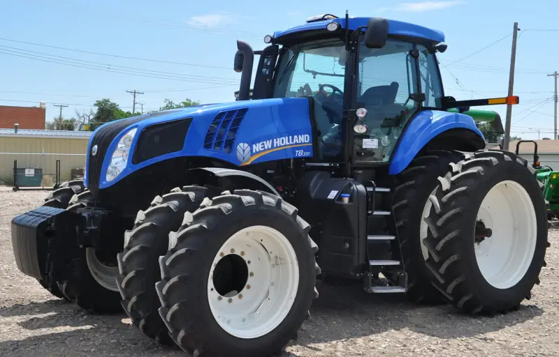 2012 New Holland T8.330 photo 1