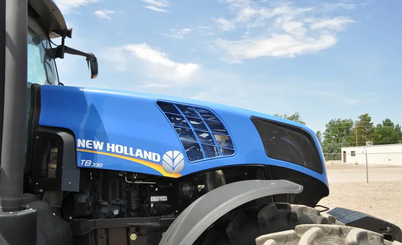 2012 New Holland T8.330 photo 57