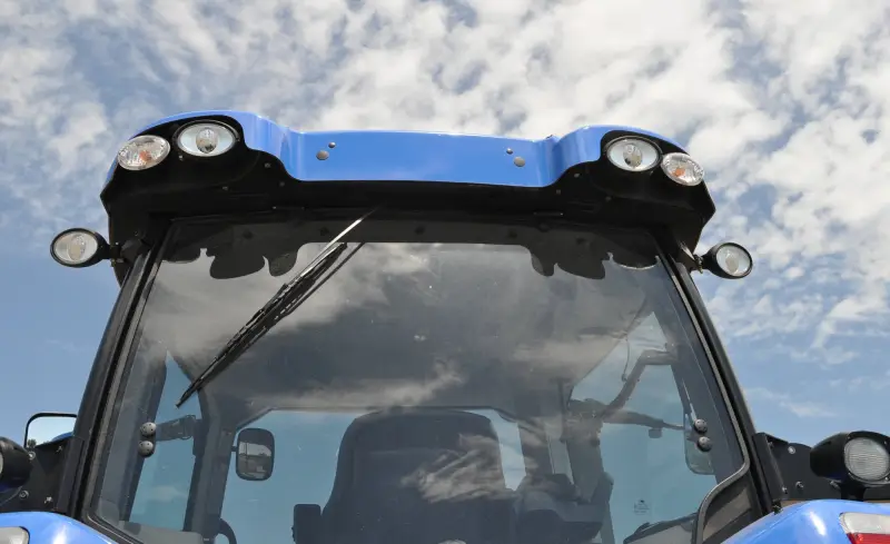 2012 New Holland T8.330 photo 51