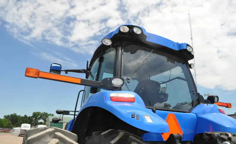 2012 New Holland T8.330 photo 43