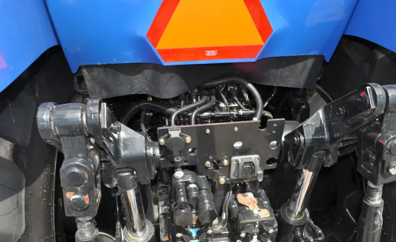 2012 New Holland T8.330 photo 48