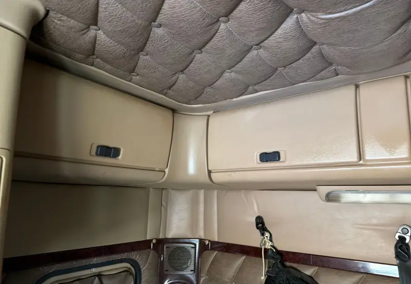 2020 Freightliner Coronado glider kit photo 65