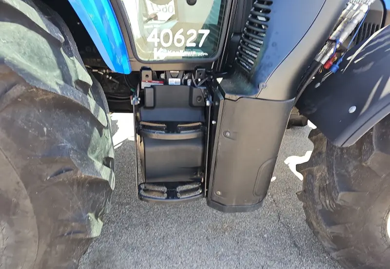 2019 New Holland Powerstar 100 photo 17