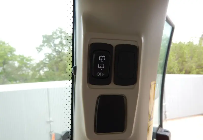 2019 Massey-Ferguson 7724S photo 26