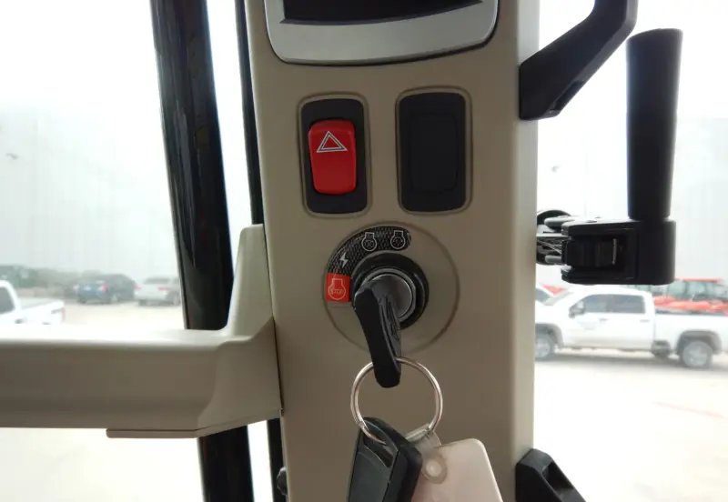 2019 Massey-Ferguson 7724S photo 21