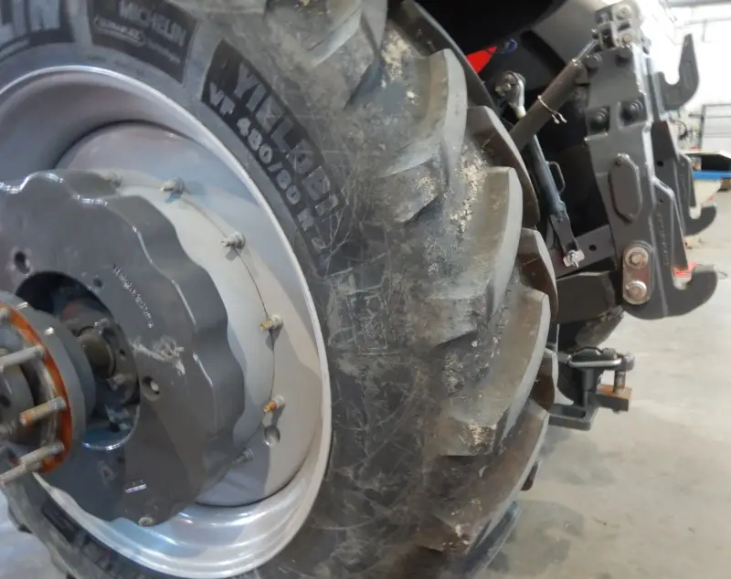 2019 Massey-Ferguson 7724S photo 82